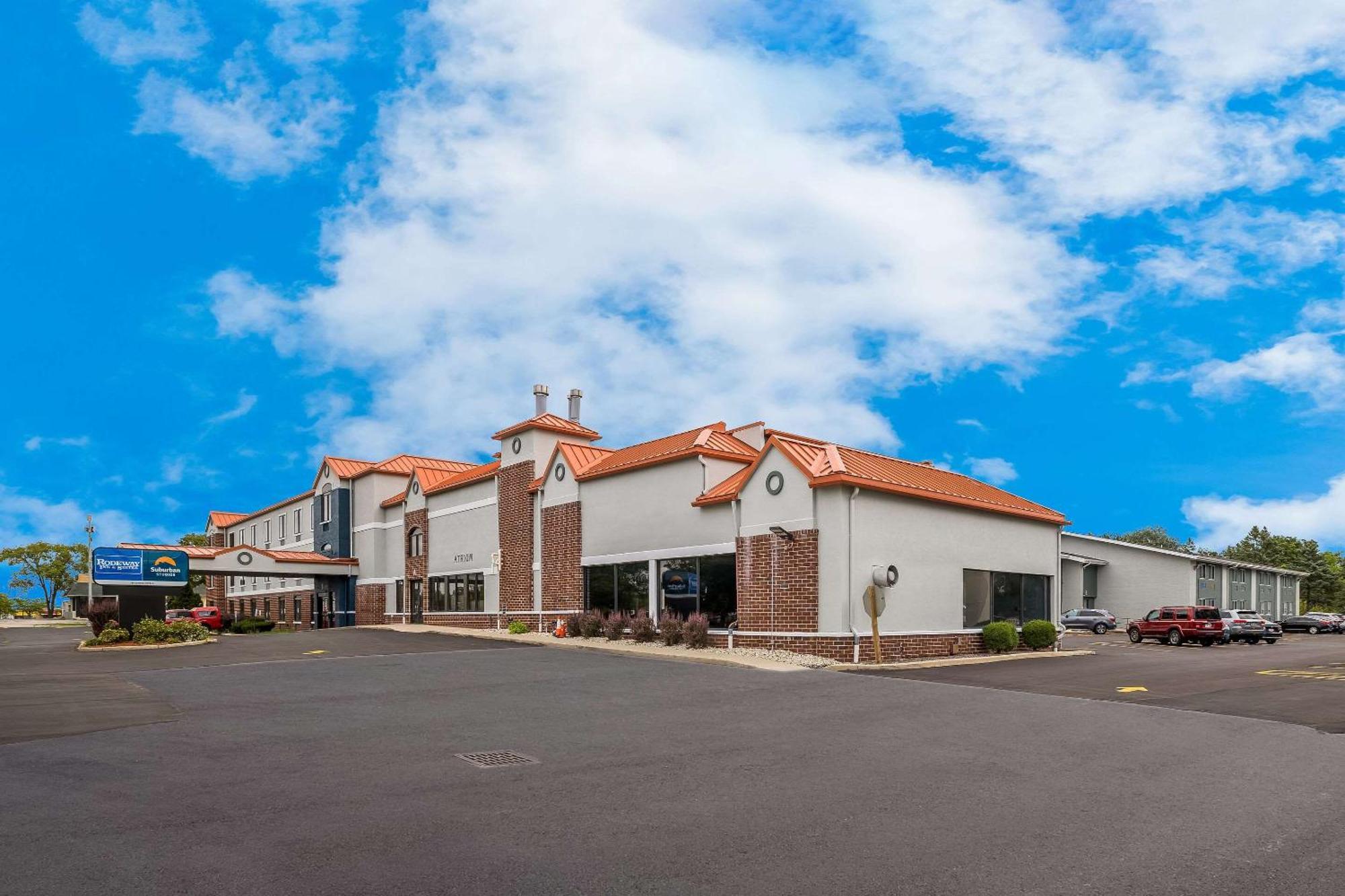 Suburban Studios Milwaukee Airport Bagian luar foto